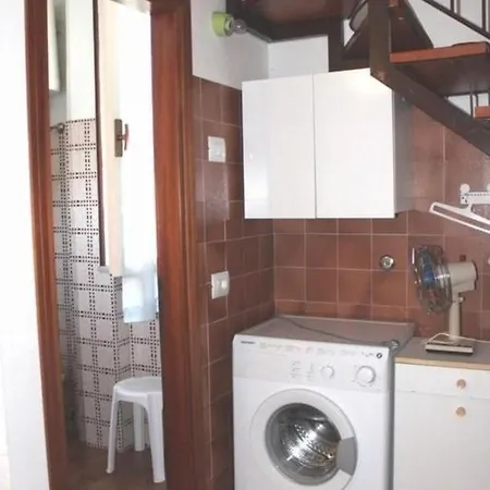 2-zi-fehaus, 1 Stock, Balkon Mit Kamin Und Kleinen Privaten Garten Mit Pp بيت للعطل ليدو دي سكاشي